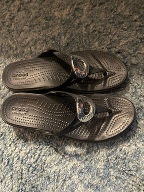 CROCS Black Thong Sandals with Silver Accent